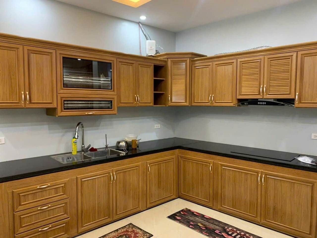 Tủ Bếp Nhôm Vân Gỗ Grando