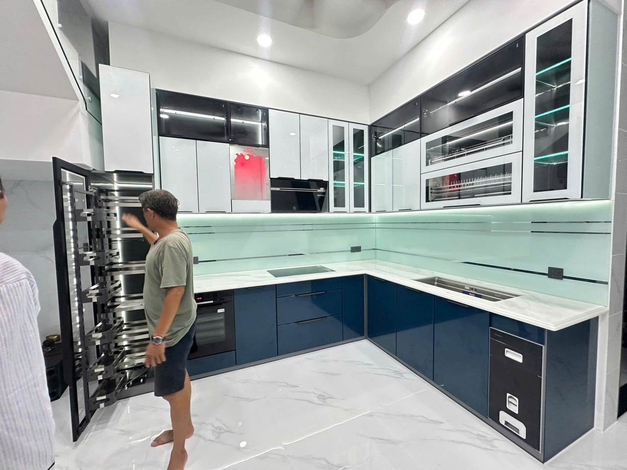 Kính ốp bếp