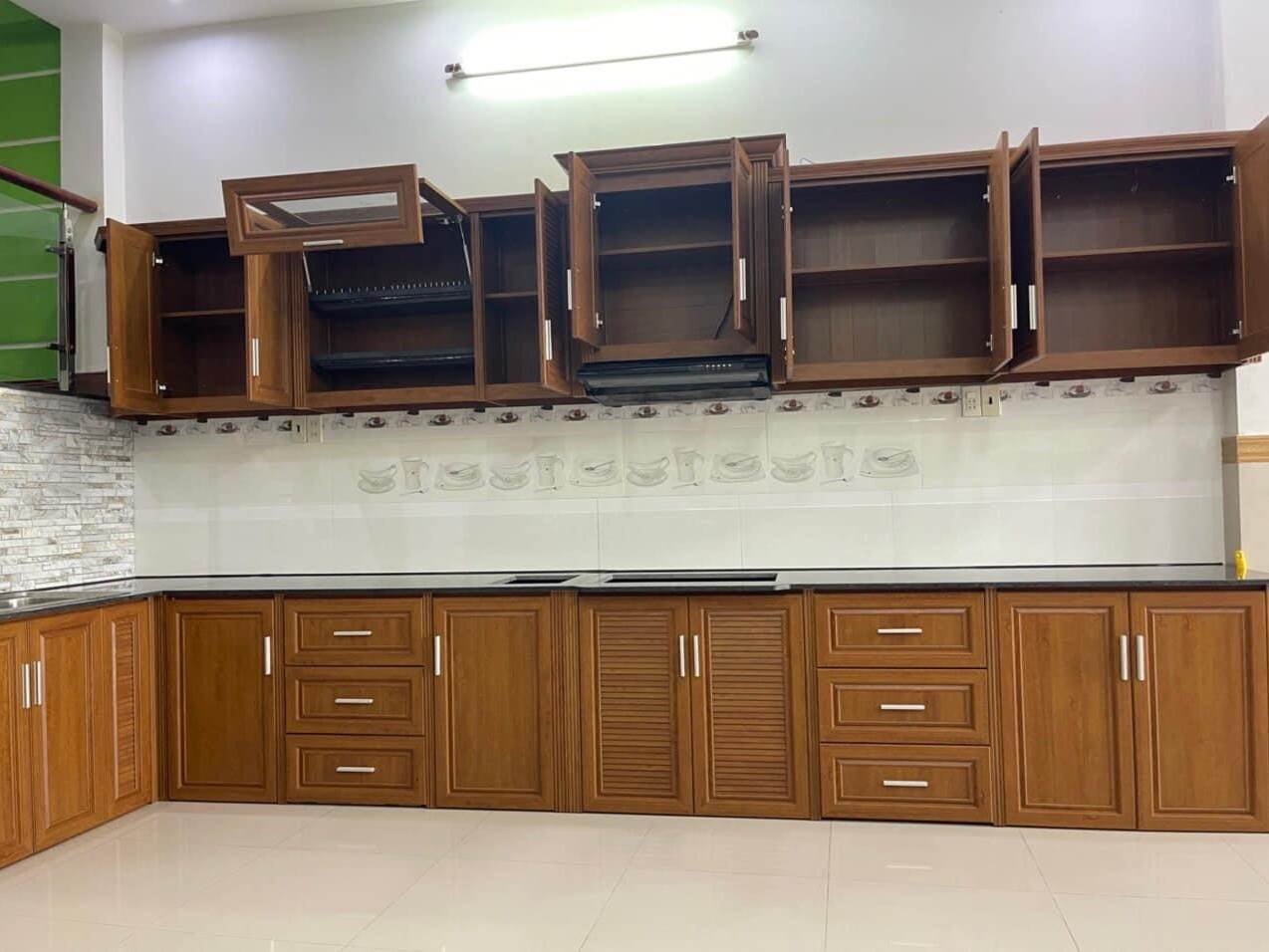 Tủ Bếp Cổ Điển