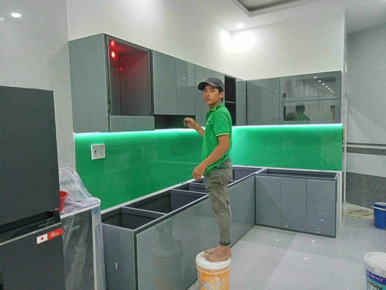  Kính Ốp Bếp